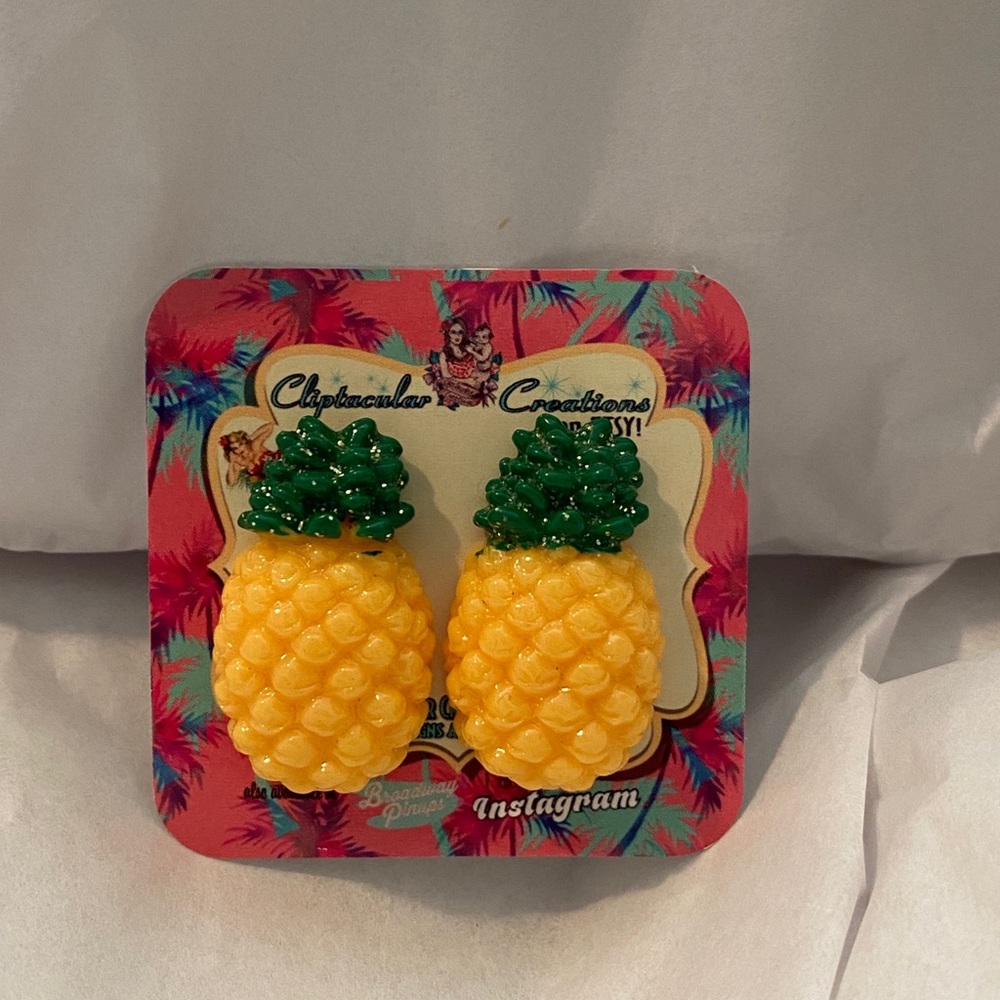 Pineapple earrings